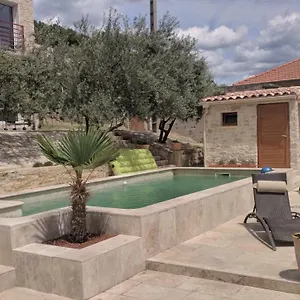 le-mas-de-la-tortue.fr-provencehotel.com/